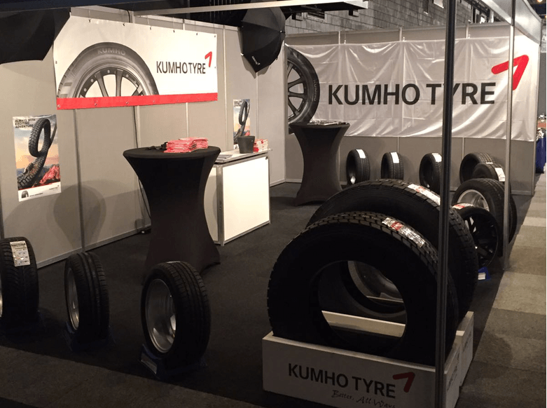 S&H Tyres op Autoprof